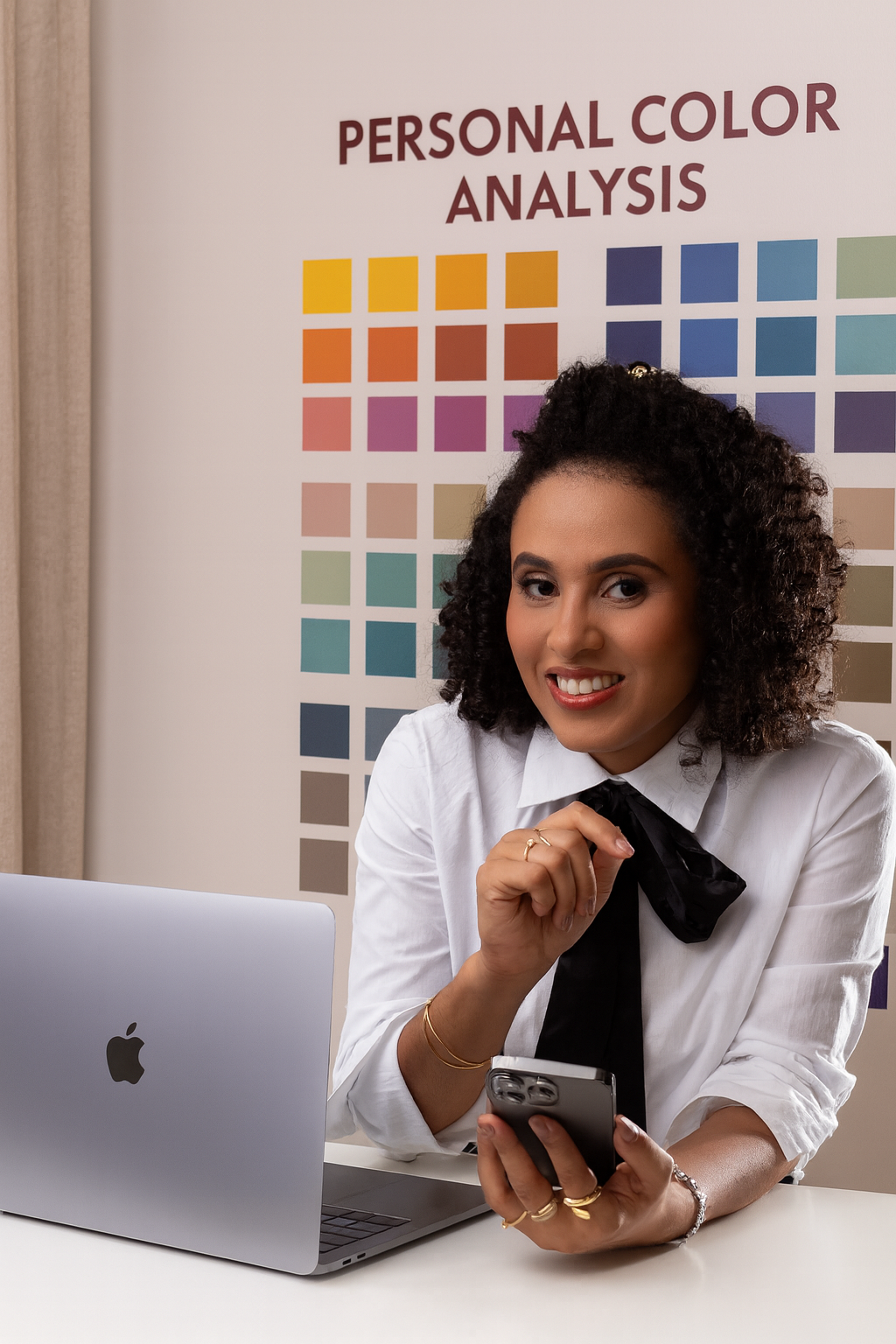 Midiã Campos - Especialista em Psicologia das Cores